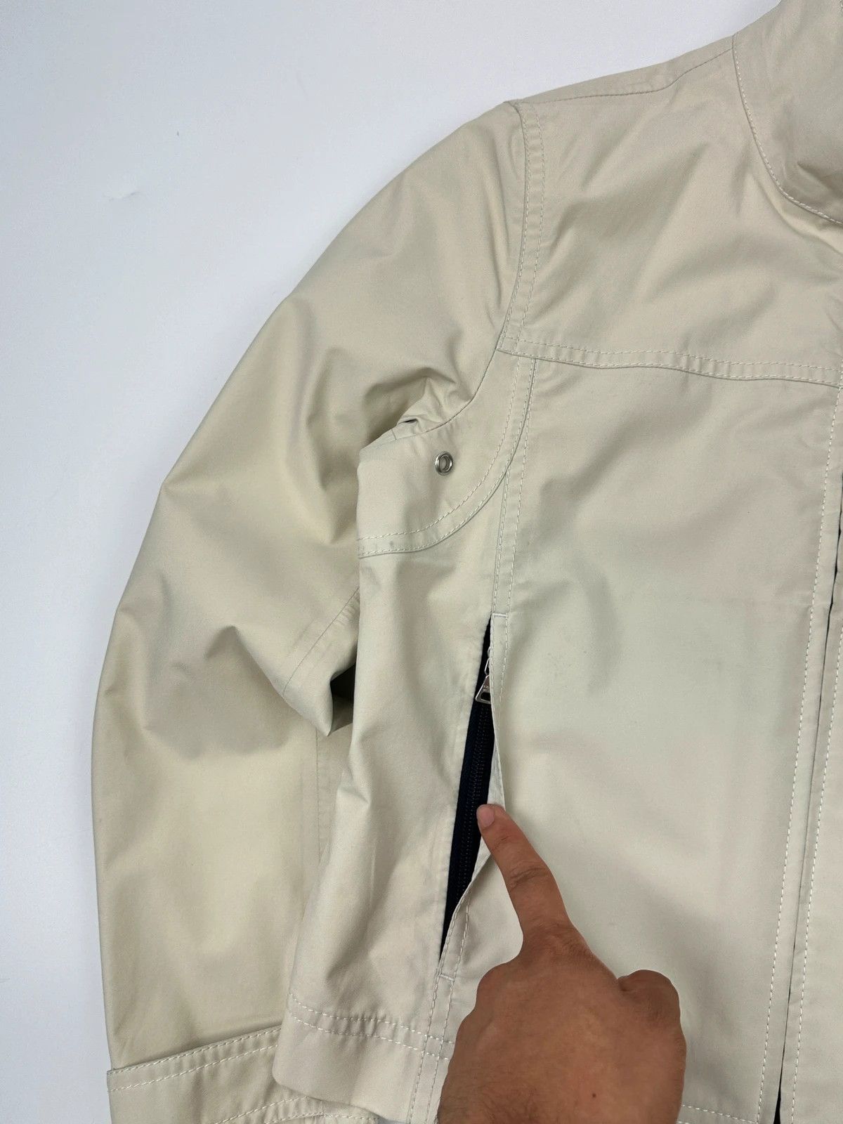 Prada Prada Sport SS2000 Nylon Beige Gore-Tex Rain Jacket Size L / US 10 / IT 46 - 3 Thumbnail