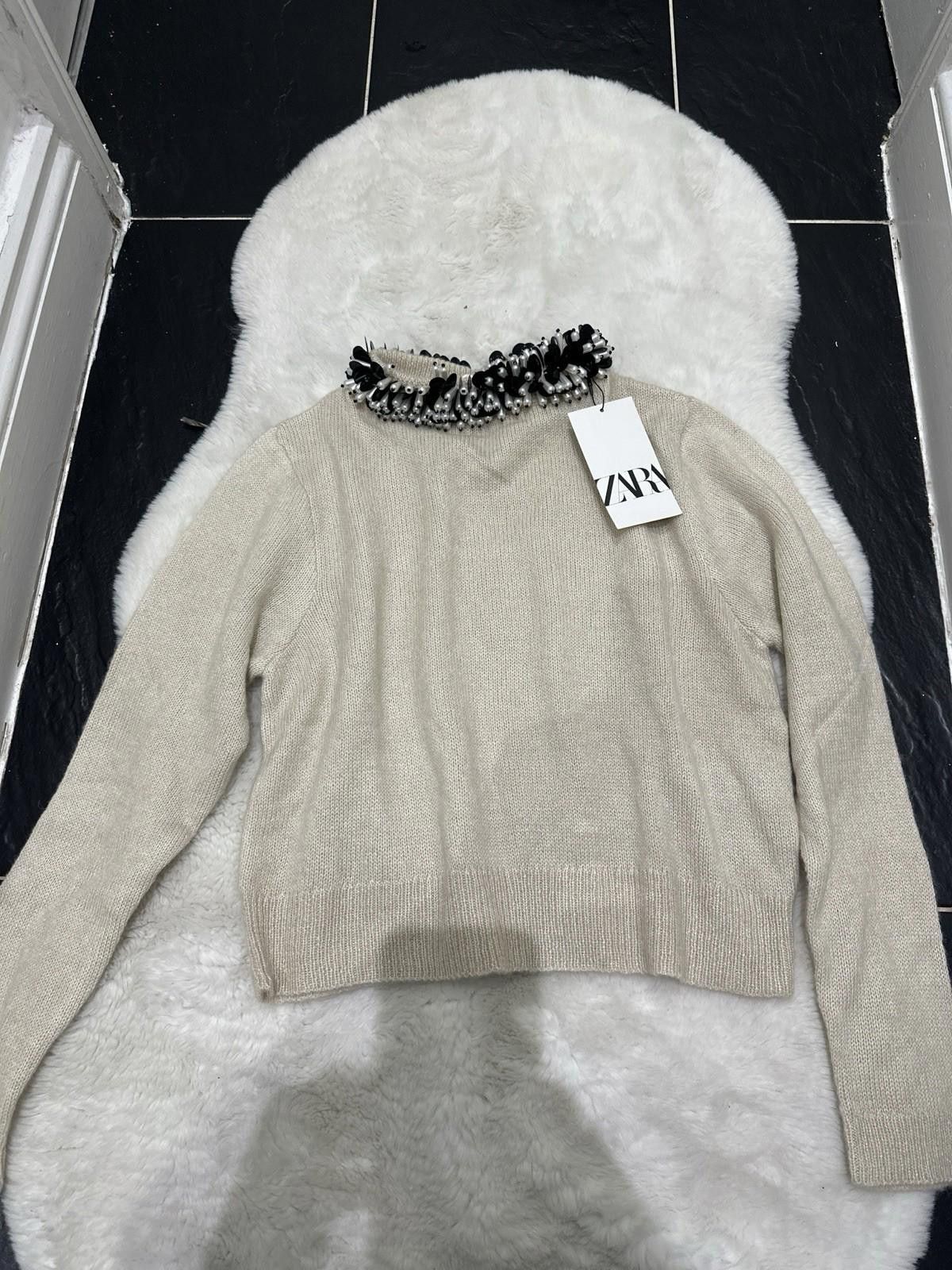Zara ZARA jumper with beaded necklace BNWT Was £45 Size S / US 4 / IT 40 - 6 Thumbnail