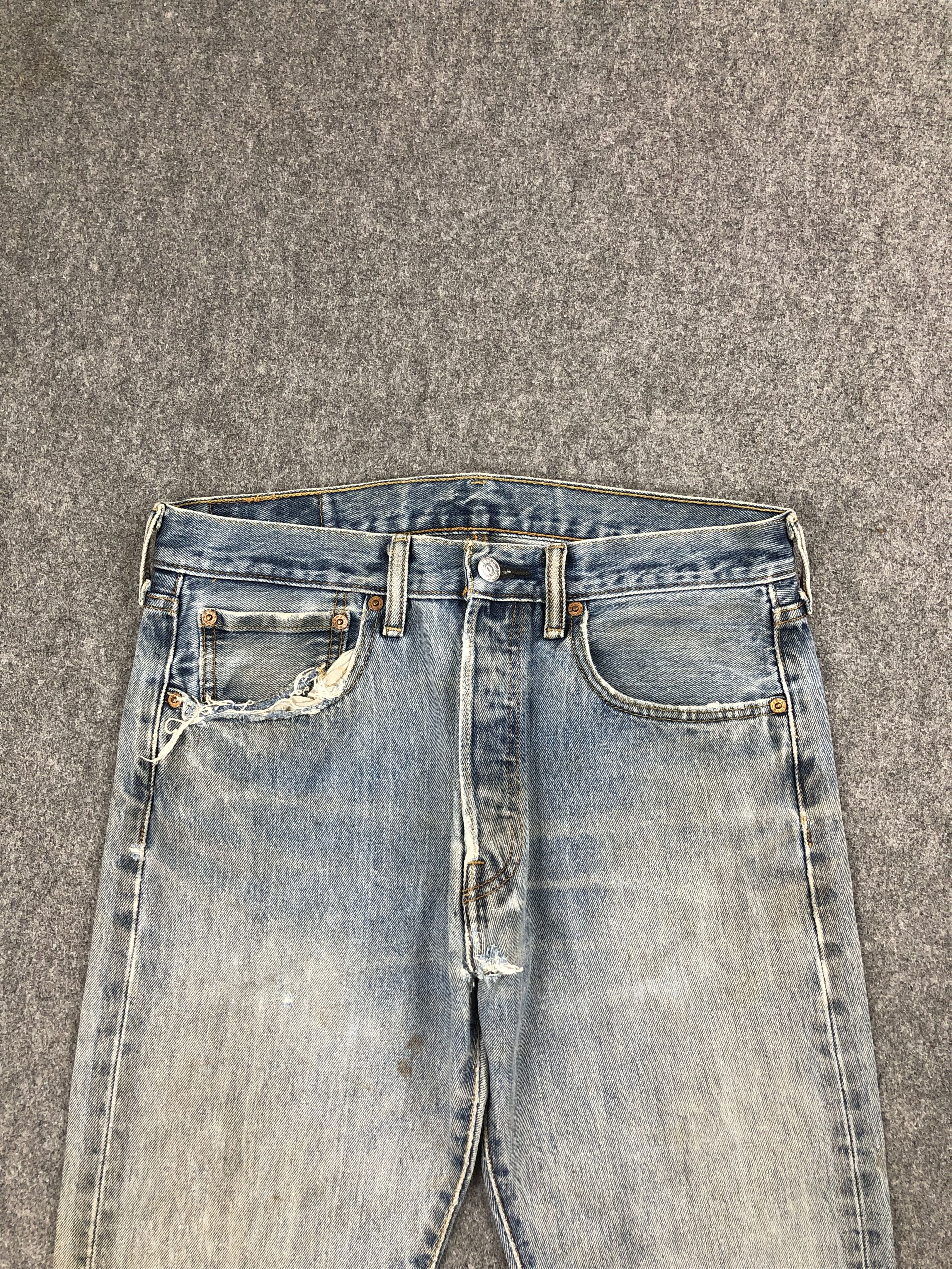Levi's Vintage Distressed Levis 501 Faded Blue Jeans DP2524 Size US 30 / EU 46 - 2 Thumbnail