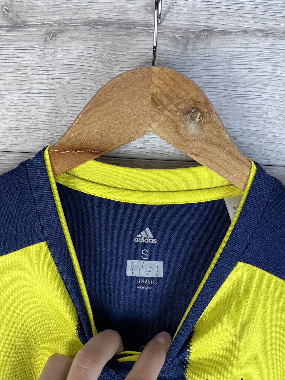 Adidas Mens soccer jersey Adidas FC Fenerbahce sport 1907 Size US S / EU 44-46 / 1 - 6 Thumbnail
