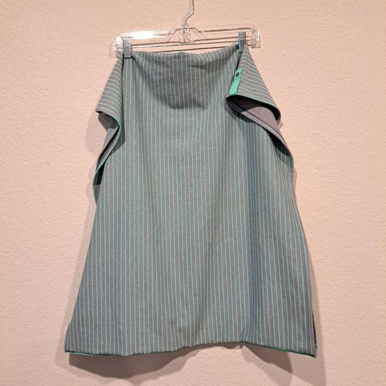 Lululemon Lululemon Vinyasa Scarf Wrap Gray Mint Green Stripes Snaps Size ONE SIZE - 5 Thumbnail