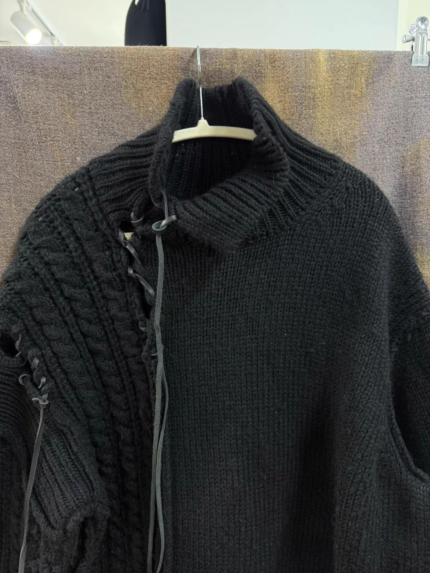 Yohji Yamamoto Yohji Yamamoto Drawstring Sheepskin Sweater K20 Size US L / EU 52-54 / 3 - 4 Thumbnail