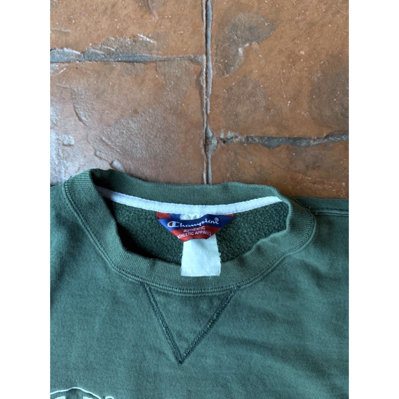 Champion VINTAGE Champion Athletics Crew Neck Sweatshirt Large Embroidered USA Green Men L Sweatshirt Size US L / EU 52-54 / 3 - 2 Thumbnail