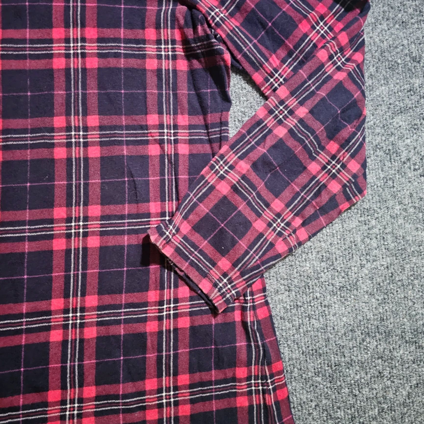 Talbots Talbots Sweater Top Women XL Black Red Plaid Long Sleeve Stretch Casual Comfort Size XL / US 12-14 / IT 48-50 - 4 Thumbnail