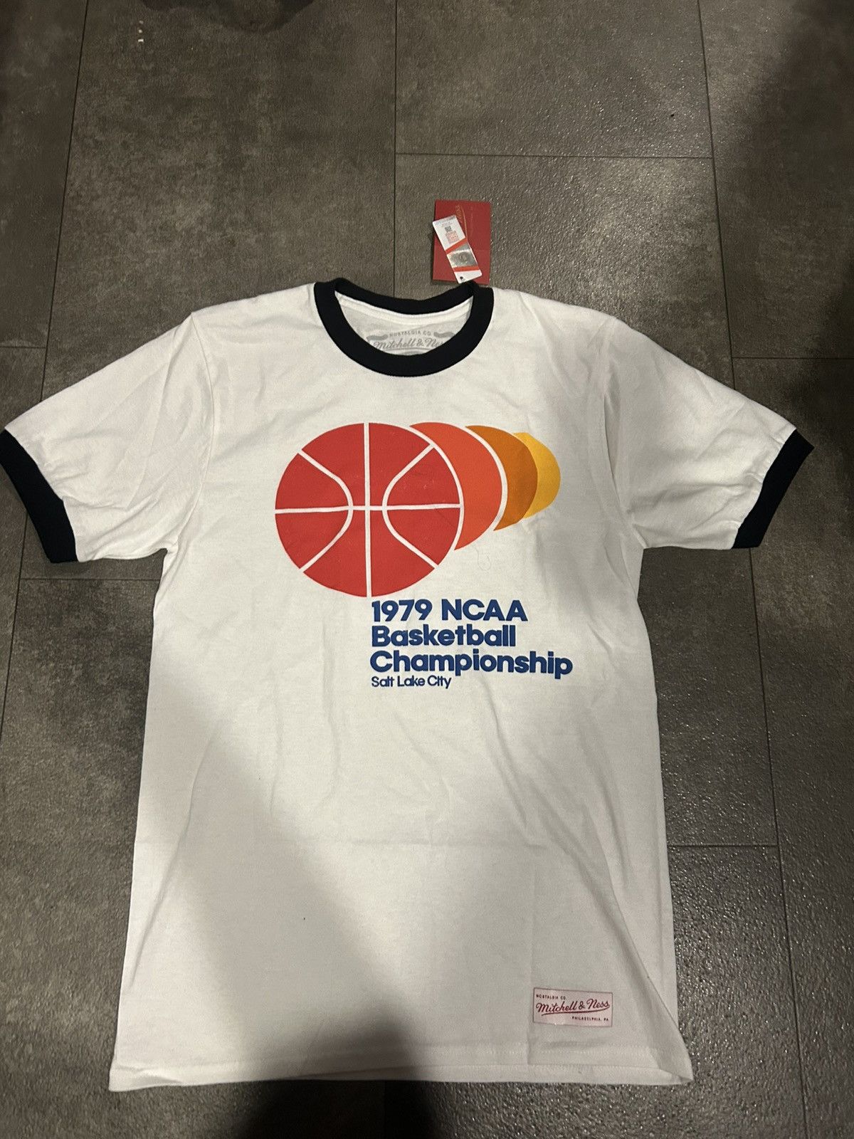 NCAA Mitchell & Ness MSU 1979 Basketball Championship T-shirt Size US L / EU 52-54 / 3 - 1 Thumbnail