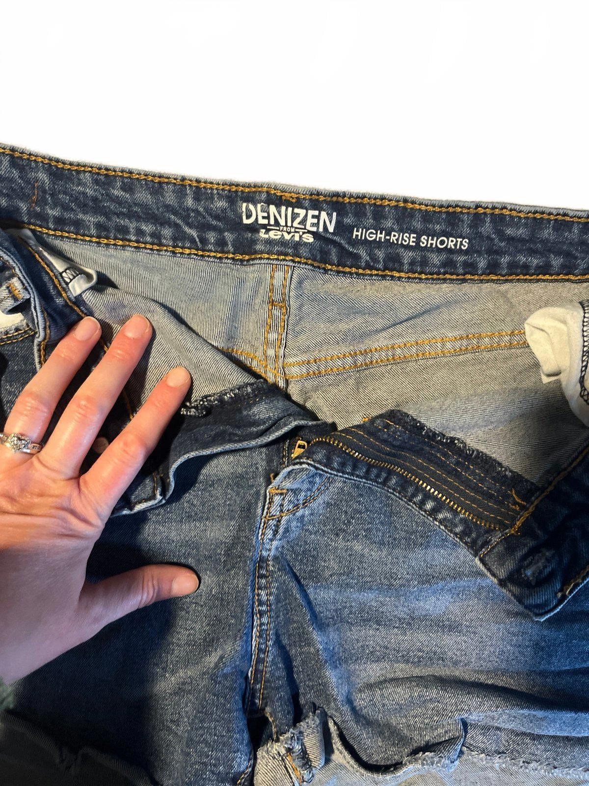 Levi's Denizen by Levi's High-Rise Distressed Denim Shorts SZ 14 Size 36" / US 14 / IT 50 - 3 Thumbnail