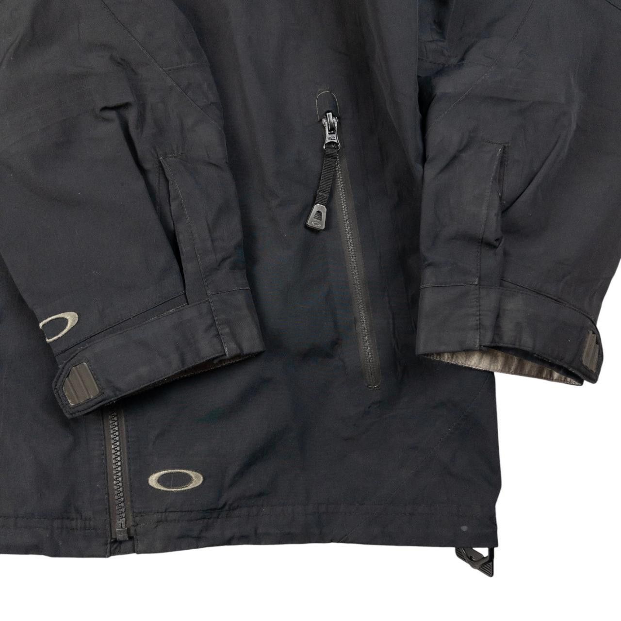 Oakley Vintage Oakley Asymmetrical Waterproof Jacket Size XL Size US XL / EU 56 / 4 - 5 Thumbnail