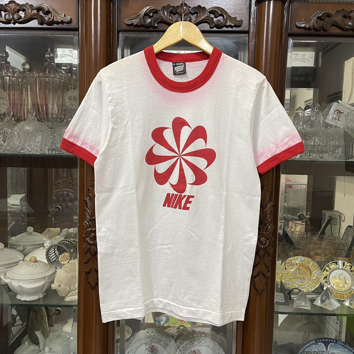 Nike pinwheel fade t shirt best sale