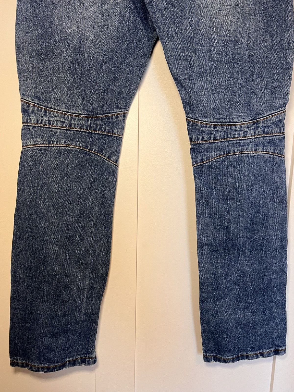 Balmain Vintage Balmain biker jeans Size US 34 / EU 50 - 14 Thumbnail