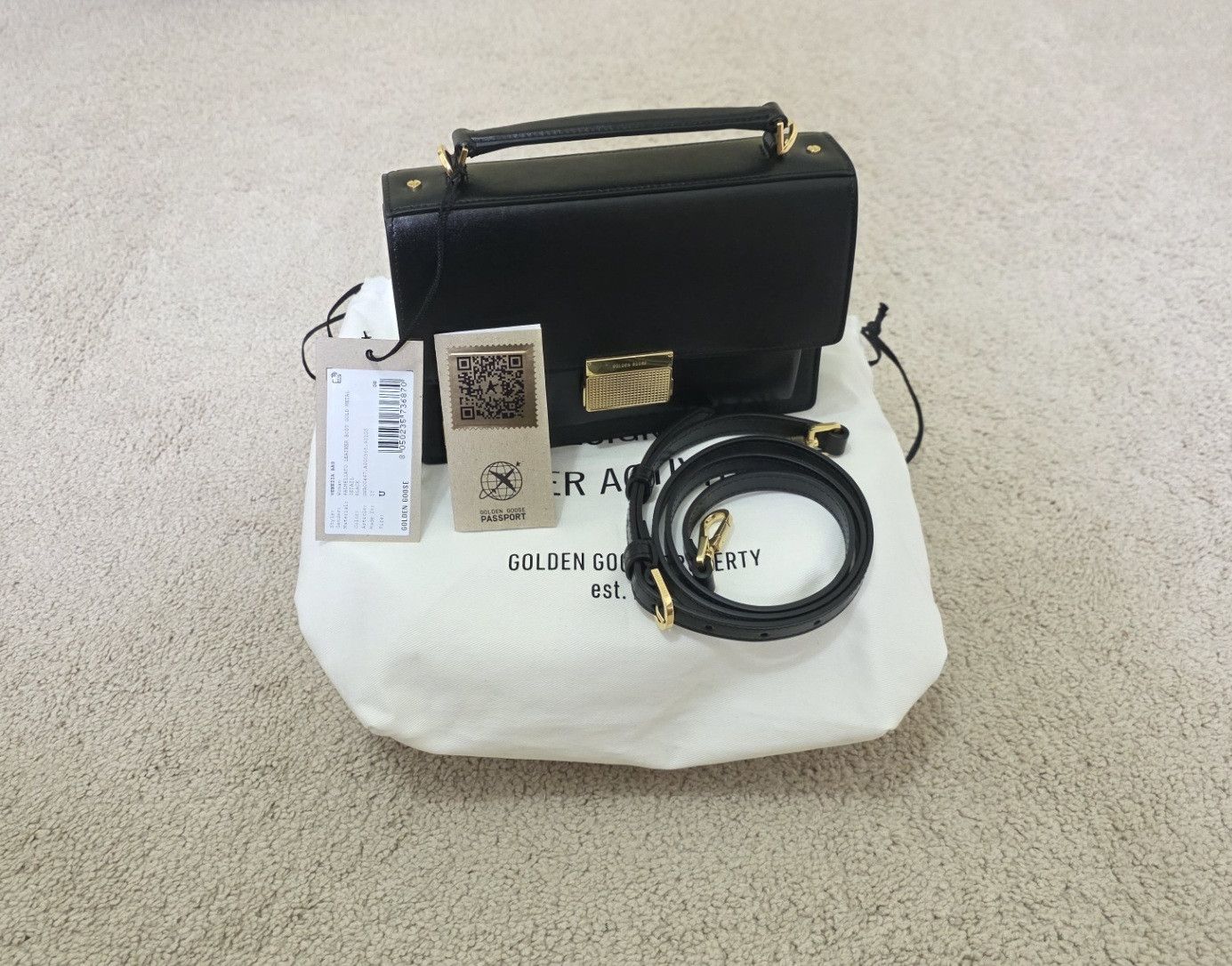 Golden Goose Golden Goose Deluxe Brand Venezia Small Shoulder Bag Size ONE SIZE - 1 Thumbnail