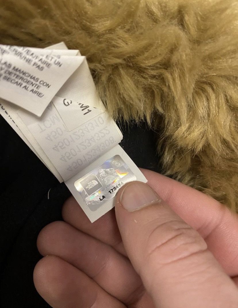 The North Face Ushanka The North Face Fur Fuzzy vintage mohair hat Size ONE SIZE - 7 Thumbnail