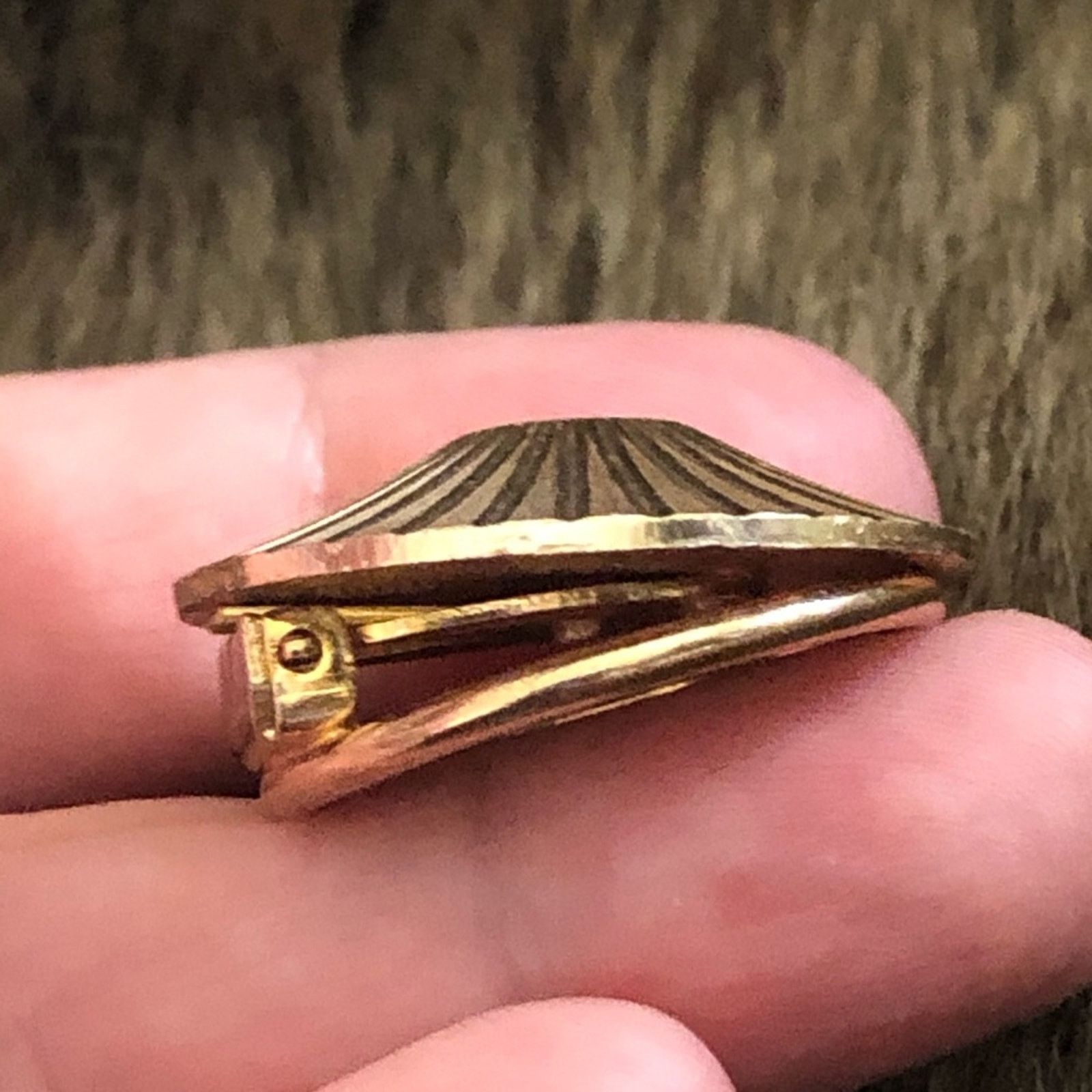 Vintage Vintage gold diamond cut kaleidoscope scarf clip Size ONE SIZE - 4 Thumbnail