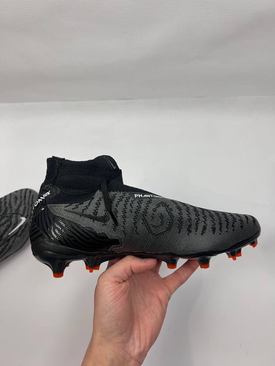 Nike Nike Phantom Gx soccer size US 8 Size US 8 / EU 41 - 10 Thumbnail