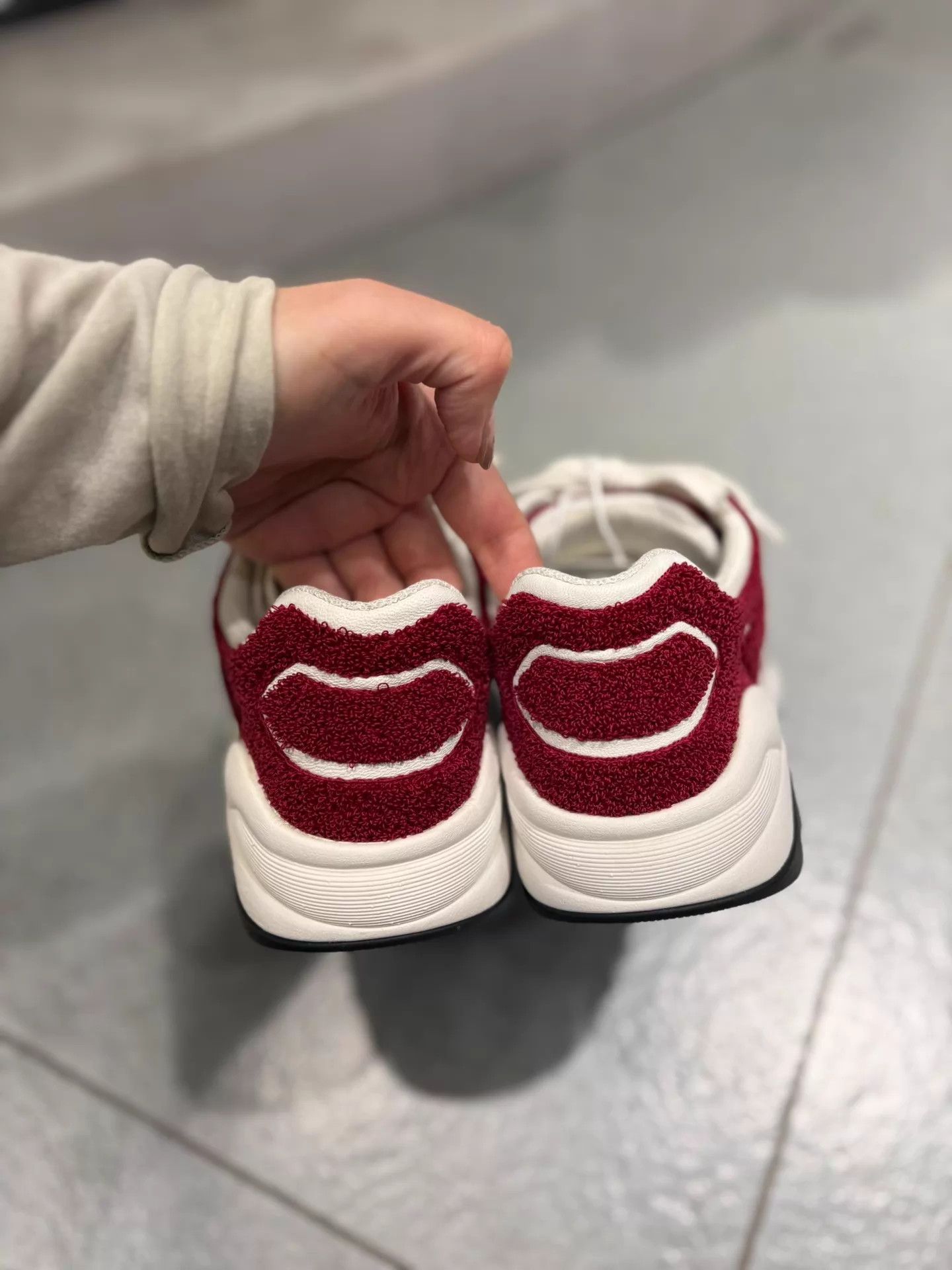 Chanel Chanel Red CC Platform Sneaker 36.5 99 New Size US 6 / IT 36 - 3 Thumbnail