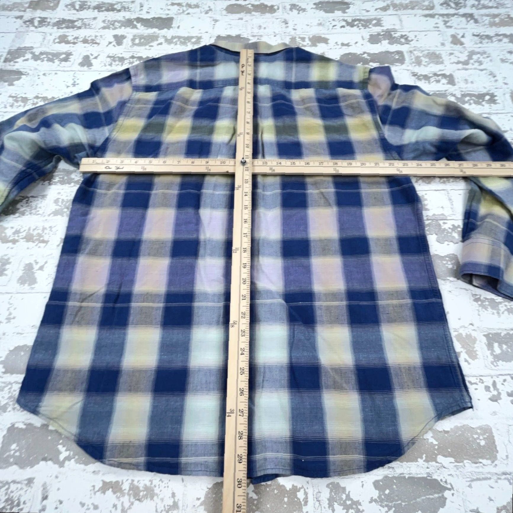 Tommy Bahama VINTAGE Tommy Bahama Men's Button-Up Shirt XL Blue Linen Hawaiian Beach Casual Size US XL / EU 56 / 4 - 6 Thumbnail