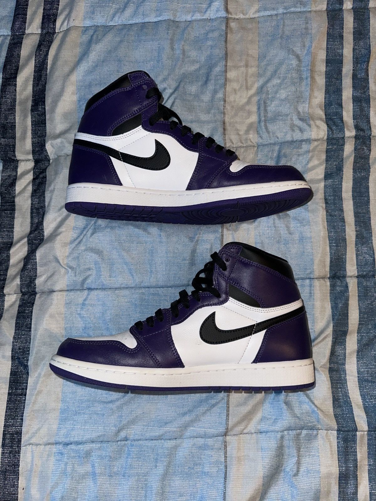 Jordan Brand Air Jordan 1 Court Purple 2.0 Size US 10.5 / EU 43-44 - 2 Thumbnail