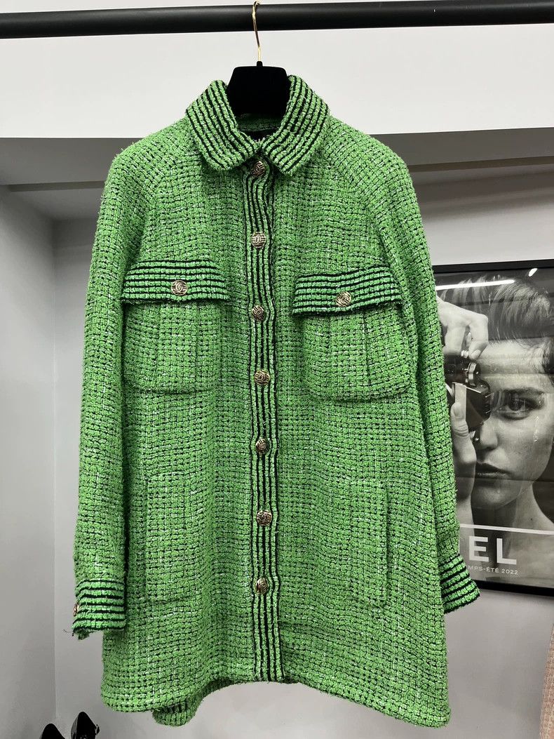 Chanel Chanel Long green coat Size XS / US 0-2 / IT 36-38 - 1 Thumbnail