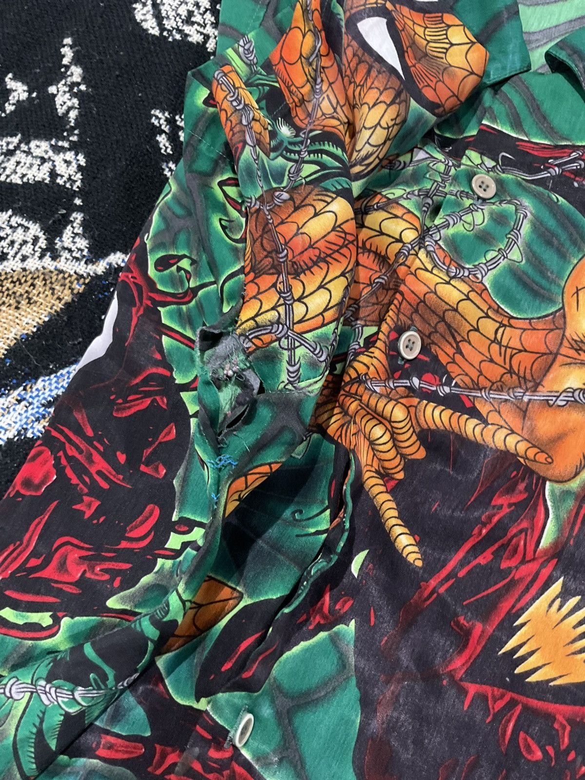 Marvel Comics Deadstock 1990 y2k Spider-Man vs venom shirt aop small Size US S / EU 44-46 / 1 - 5 Thumbnail