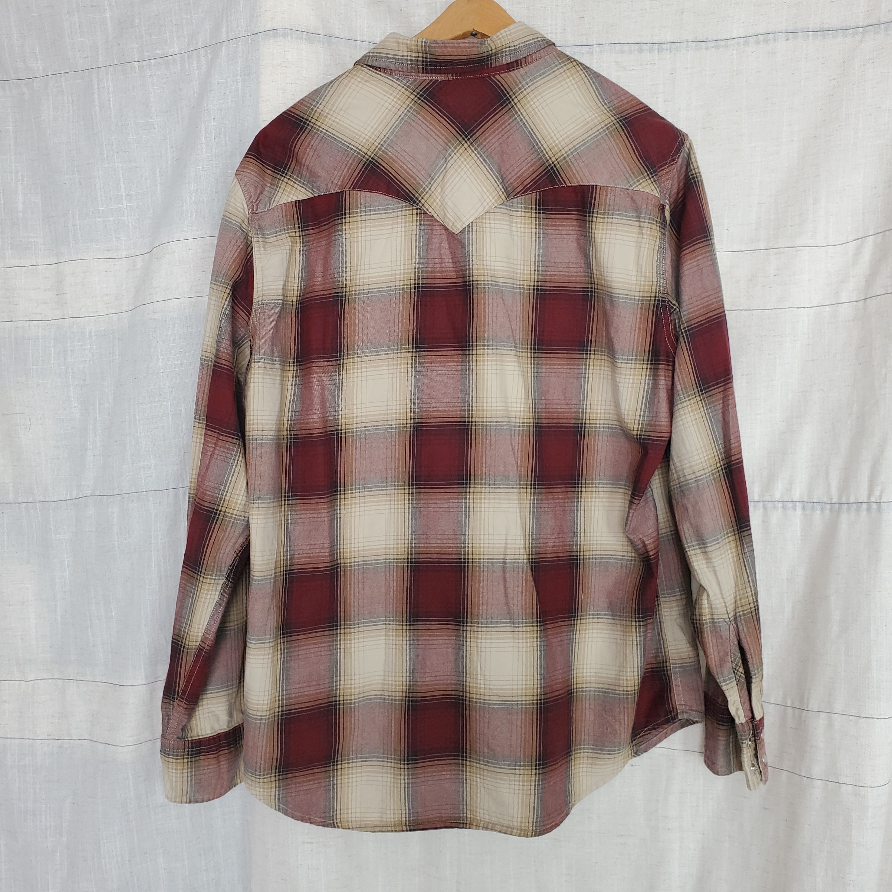 Levi's Levi's Pearl Snap Western Shirt in Tan And Red Plaid SZ:L Size US L / EU 52-54 / 3 - 6 Thumbnail