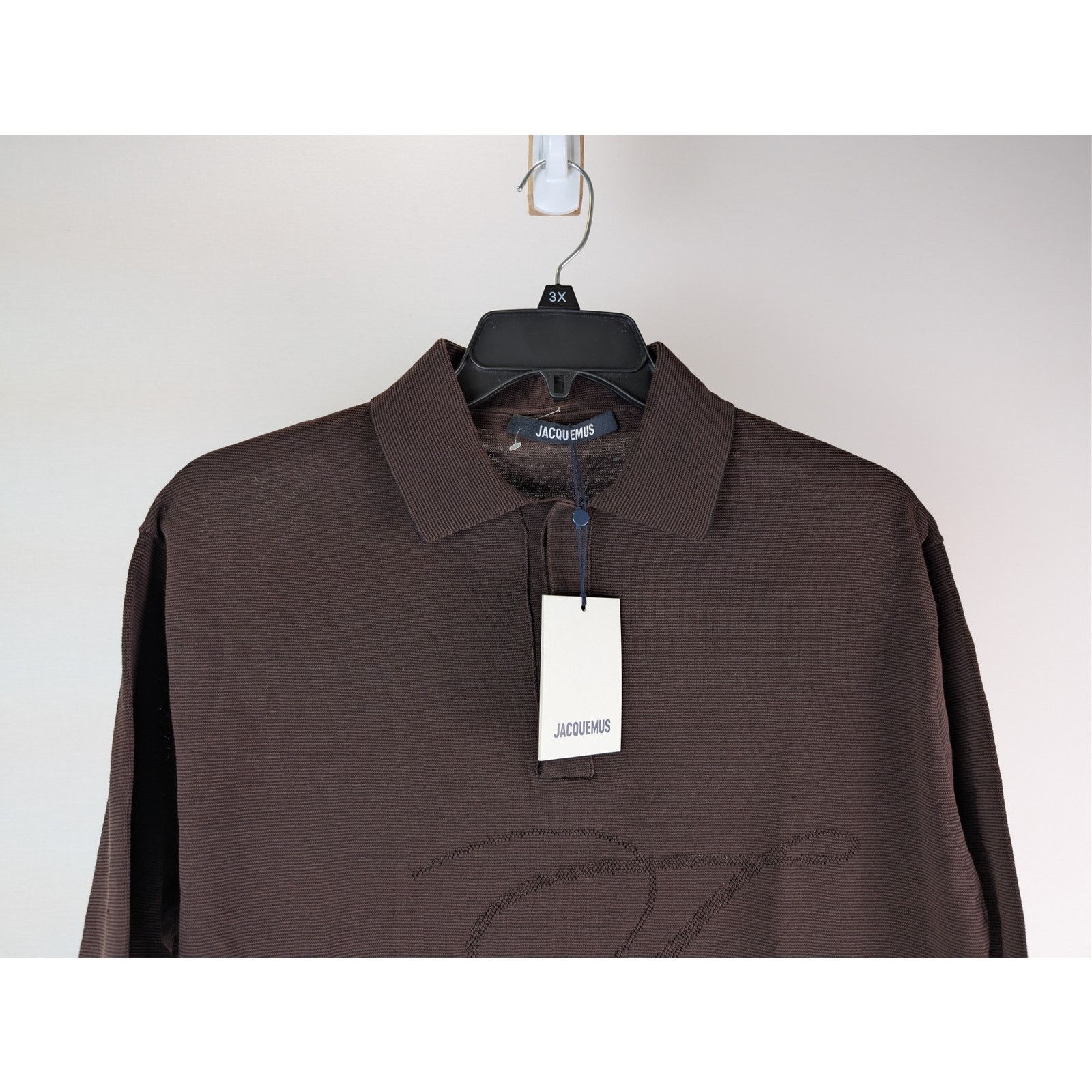 Jacquemus o1rshd1 LE Polo Shirt in Dark Brown Size US M / EU 48-50 / 2 - 3 Thumbnail