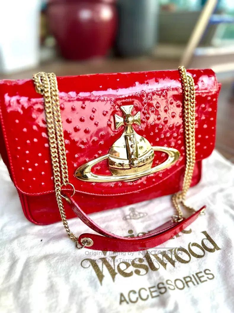 Vivienne Westwood Vivienne Westwood size os Classic Saturn Large Logo Shoulde Size ONE SIZE - 1 Thumbnail
