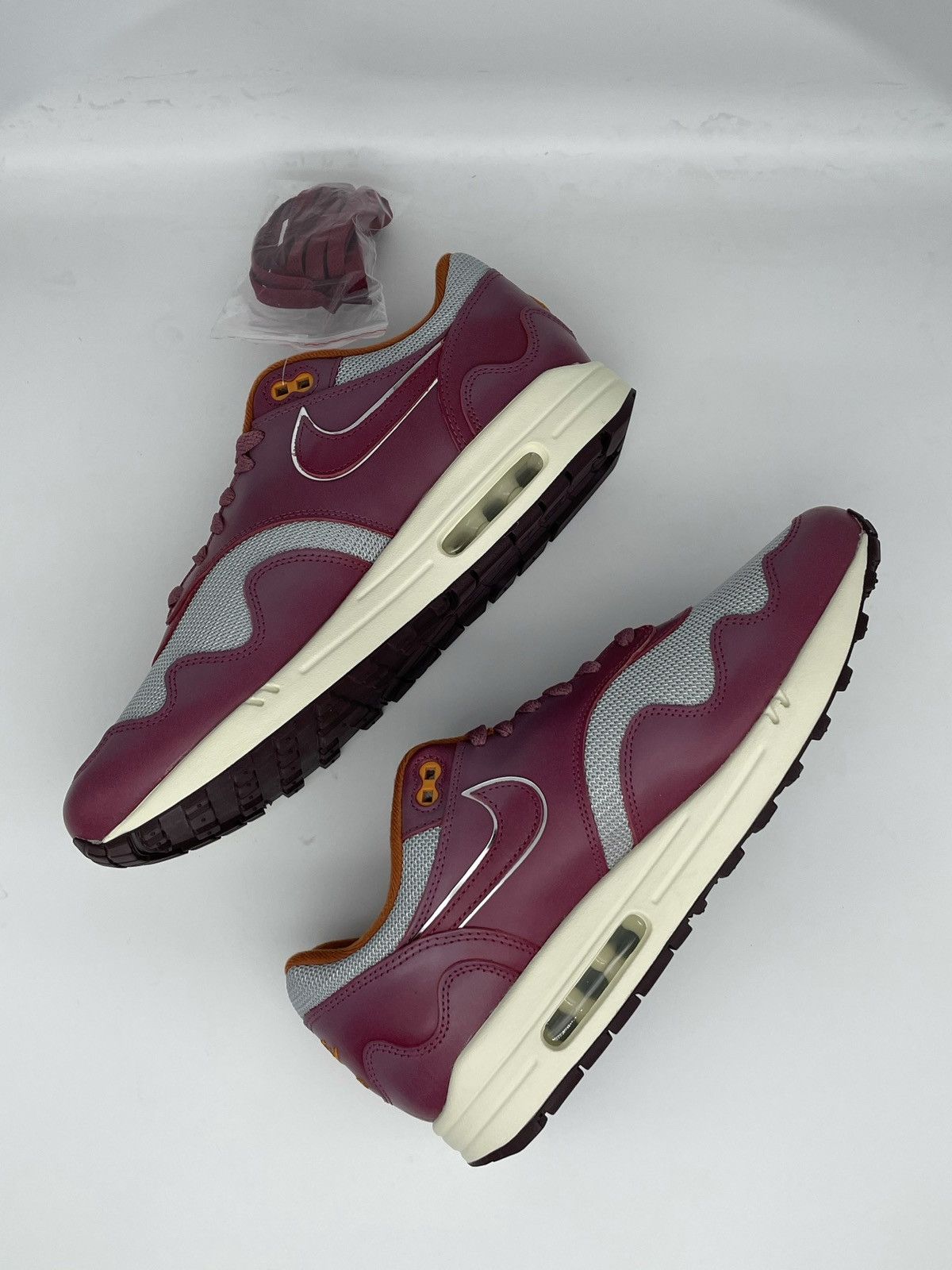 Nike × Patta Nike Air Max 1 x Patta Maroon Size US 11 / EU 44 - 2 Thumbnail