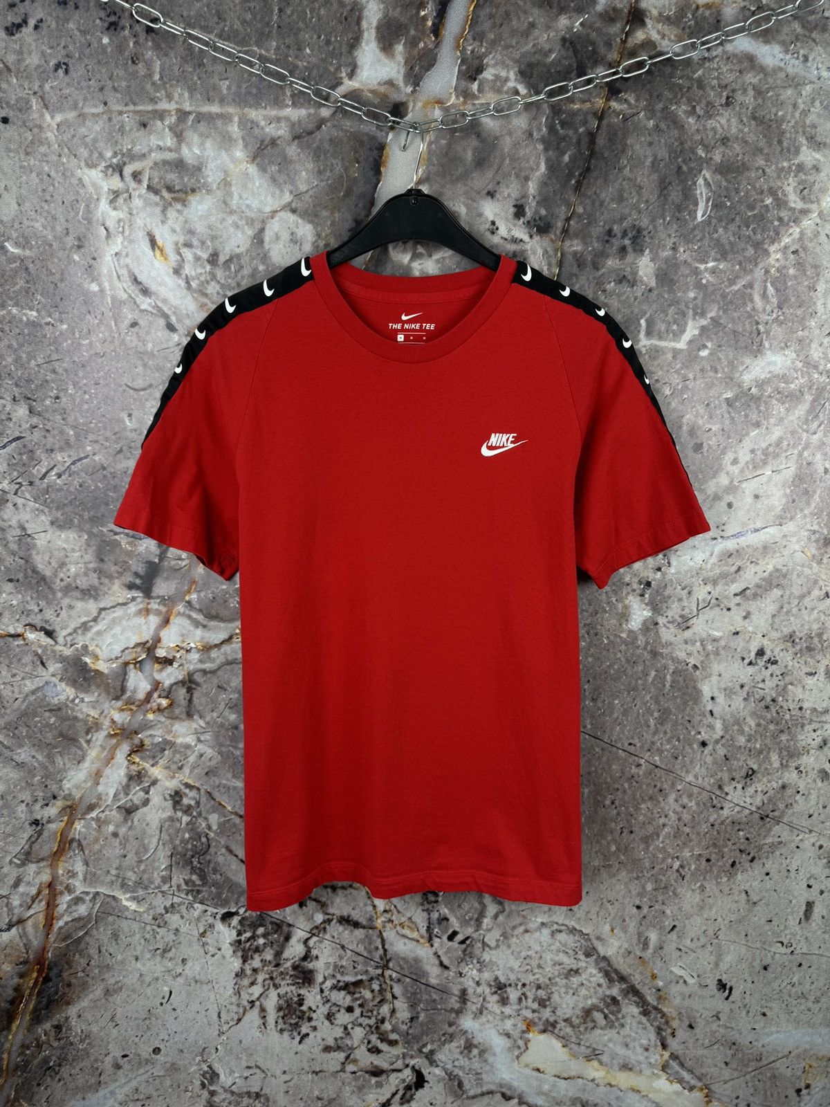 Nike Men’s Nike T-Shirt With Side Stripes Streetwear Size Medium Size US M / EU 48-50 / 2 - 1 Thumbnail