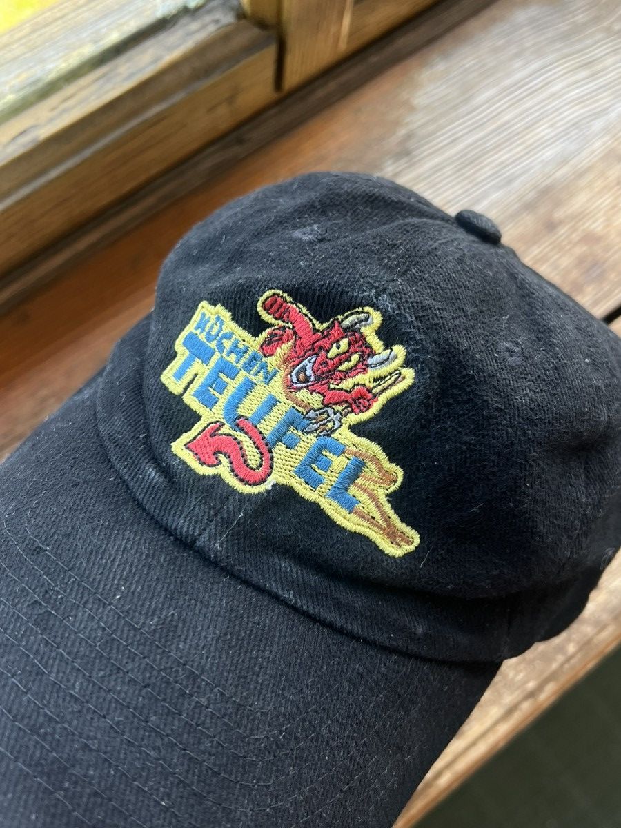 Vintage Vintage 90s Hat Kuchen Teufel Hunden Graphic Cap Black Size ONE SIZE - 5 Thumbnail