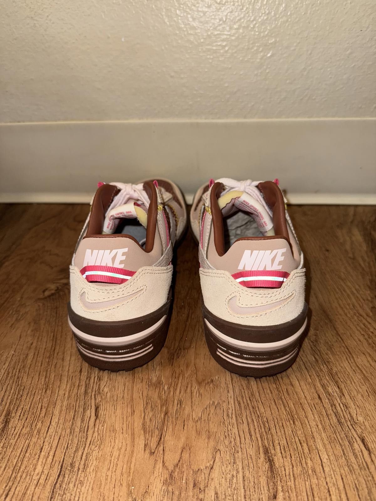 Nike Nike Field General Union LA Shimmer Size US 6 / EU 39 - 2 Thumbnail