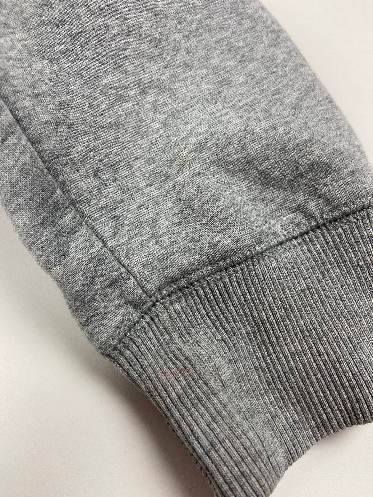 Nike Vintage Nike Sweatshirt XL Grey Big Logo Swoosh Y2K Pullover Size US XL / EU 56 / 4 - 5 Thumbnail