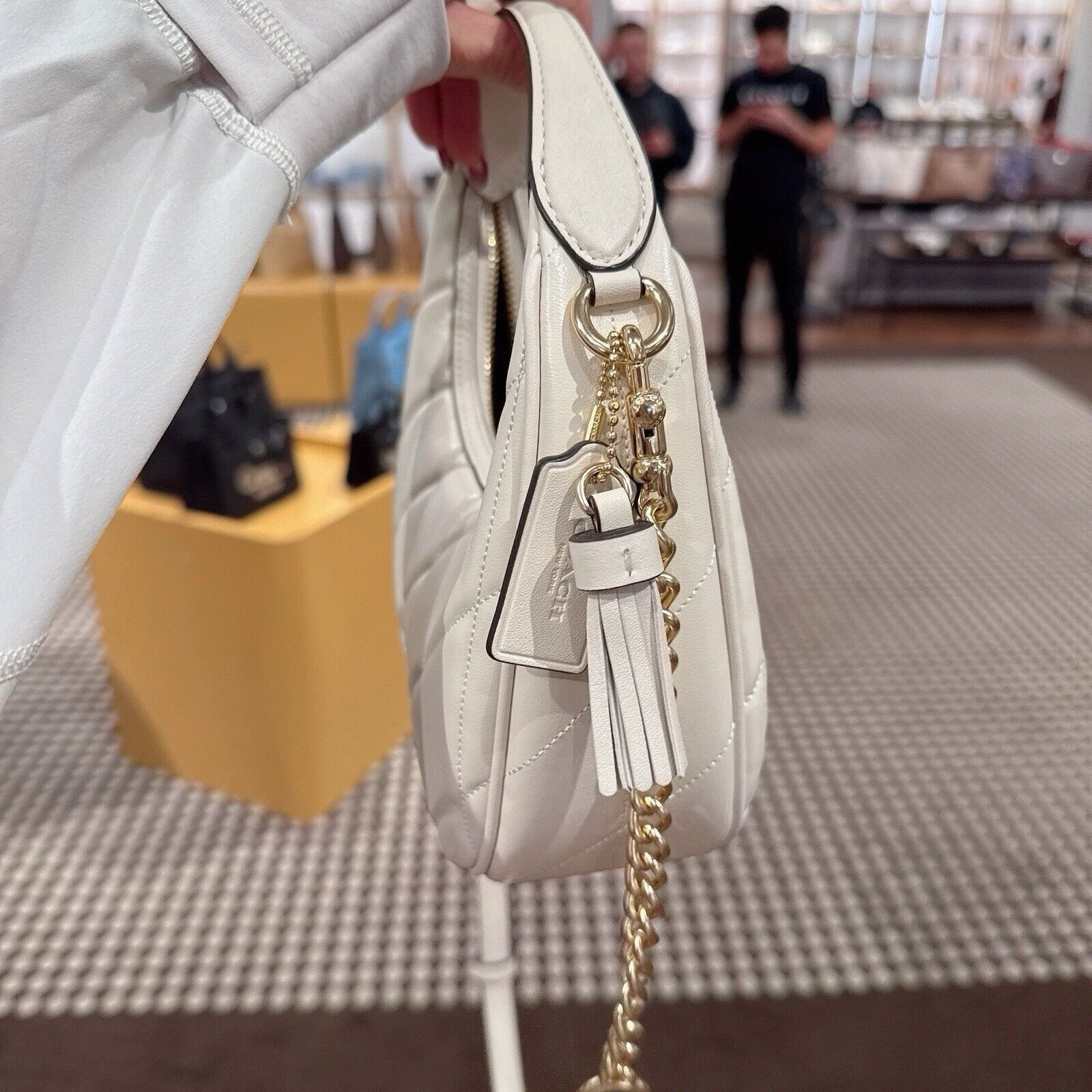 Coach NWT COACH Carmen Mini Crossbody Bag CY710 Gold/Chalk Size ONE SIZE - 4 Thumbnail