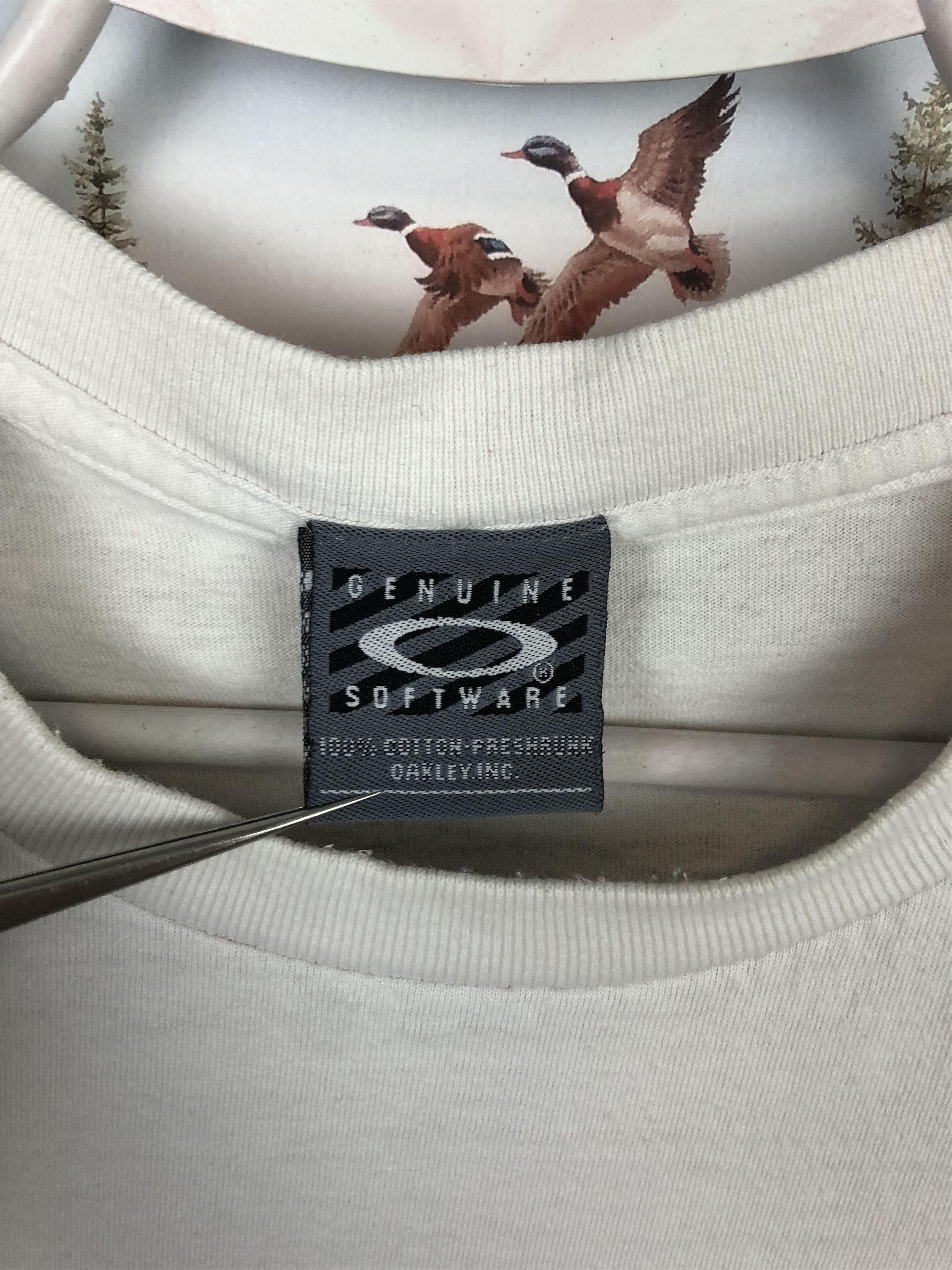Oakley × Vintage Vintage Oakley Software Surfing Central Logo Rare Hype Y2K Size US M / EU 48-50 / 2 - 4 Thumbnail