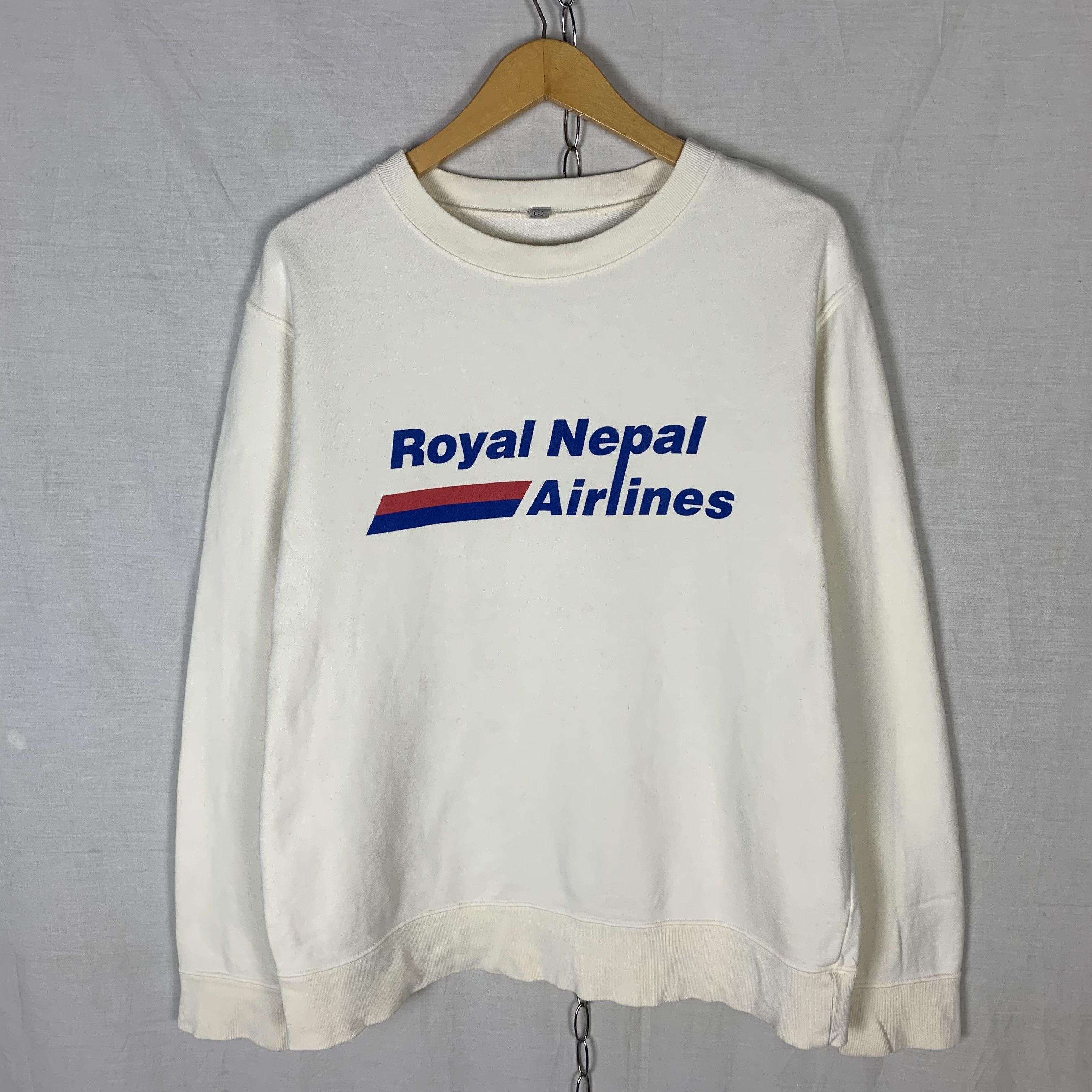 Vintage Vintage Royal Nepal Airlines Sweatshirt Crewneck Size US L / EU 52-54 / 3 - 1 Thumbnail