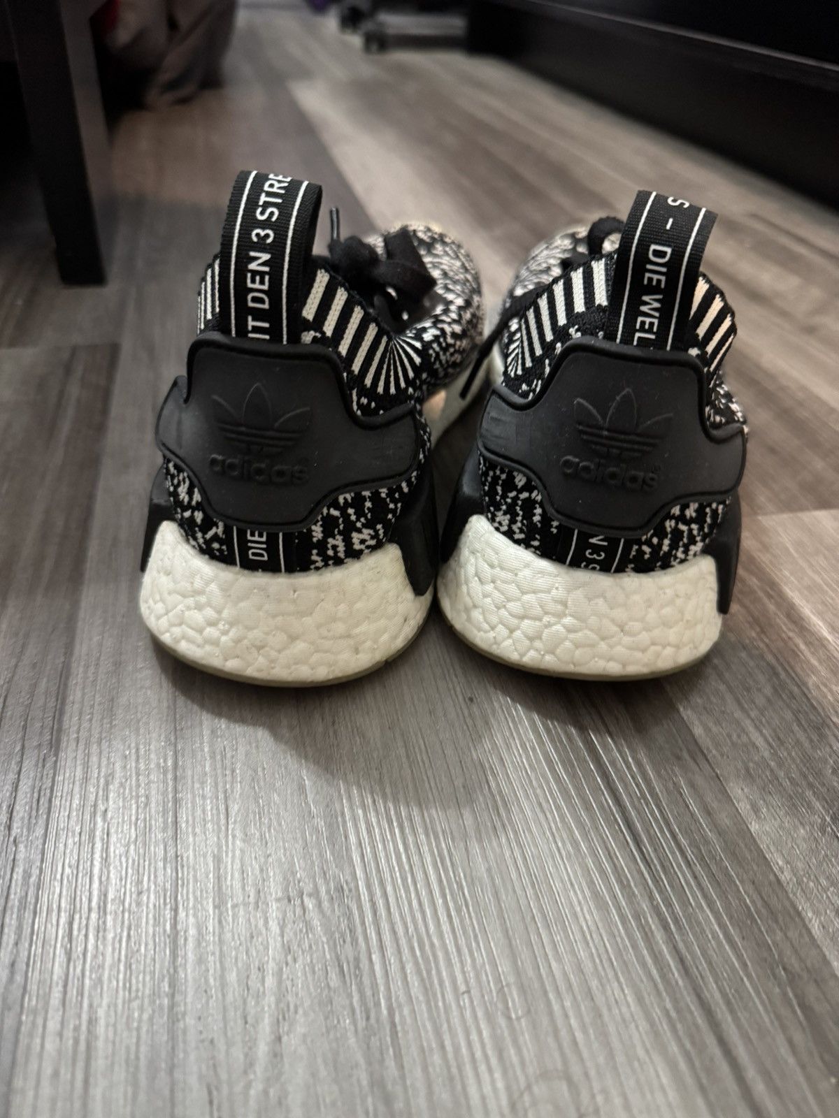 Adidas Adidas NMD Zebra Size 9.5 Size US 9.5 / EU 42-43 - 5 Thumbnail