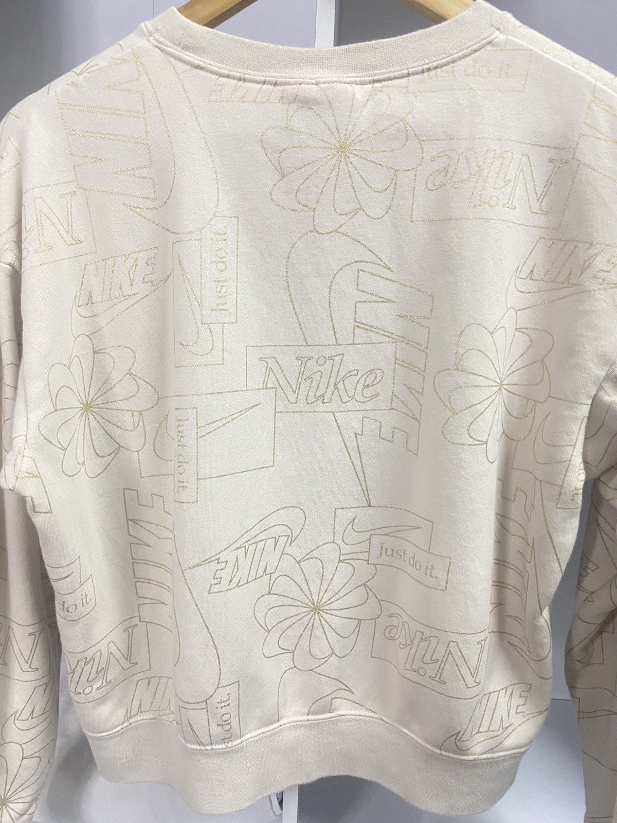 Nike Nike crop top OVP Size M / US 6-8 / IT 42-44 - 7 Thumbnail