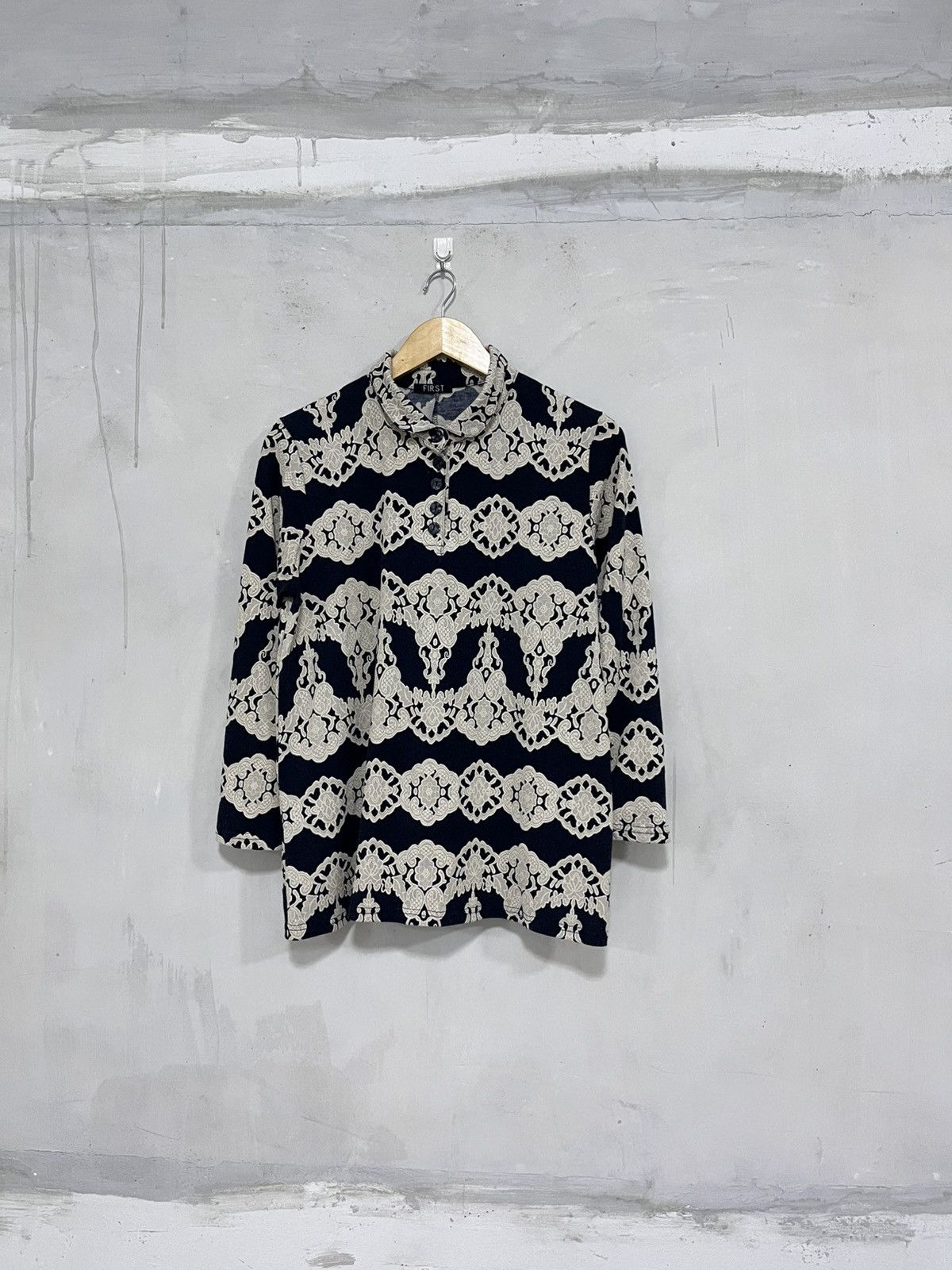 Other Designer First button Shirt Size US M / EU 48-50 / 2 - 1 Thumbnail