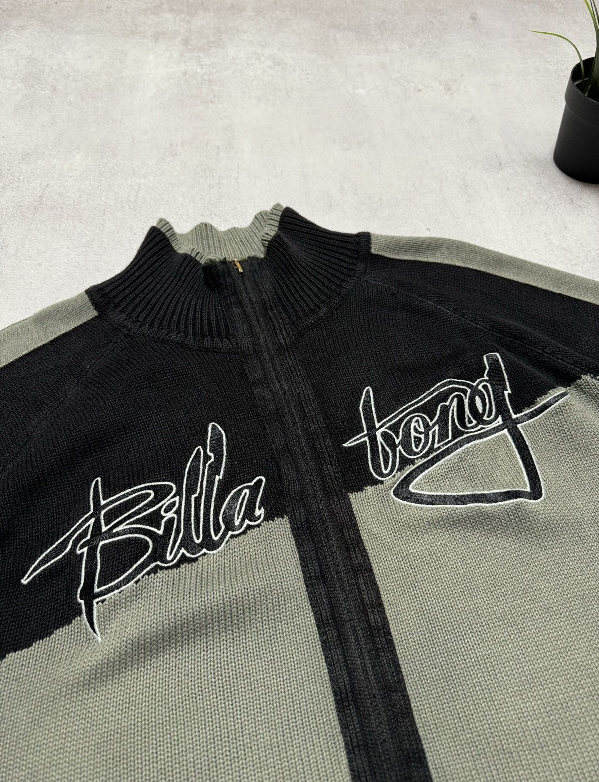 Billabong Vintage Billabong Sweater Knit Big Logo Zip Jacket Baggy 90s Size US M / EU 48-50 / 2 - 3 Thumbnail