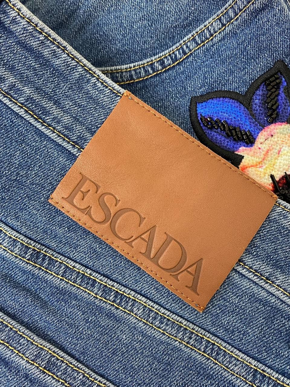 Escada Escada Denim Embroidered Flowers with Beadwork Pants Size US 30 / EU 46 - 11 Thumbnail
