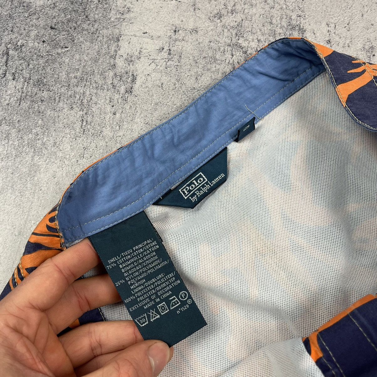 Polo Ralph Lauren Vintage Polo Ralph Lauren fish print logo swim shorts 90’s Size US 34 / EU 50 - 5 Thumbnail