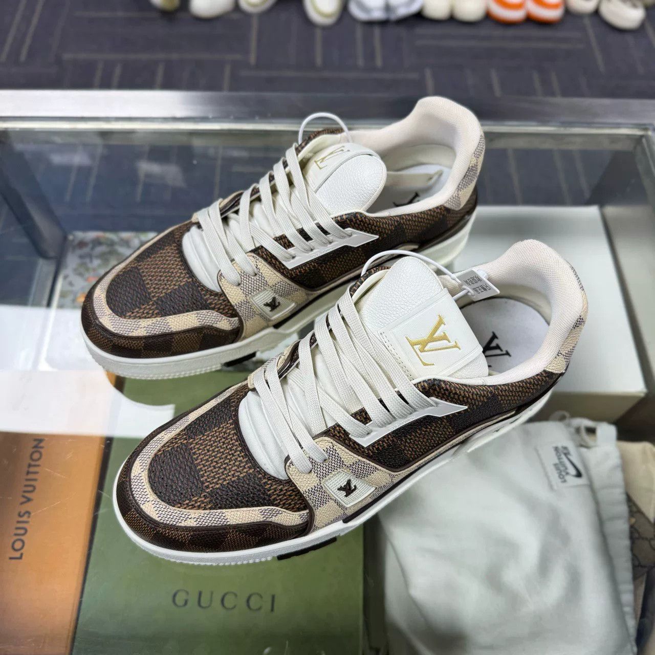 Louis Vuitton LV Trainer Checkerboard Size US 10 / EU 43 - 1 Thumbnail