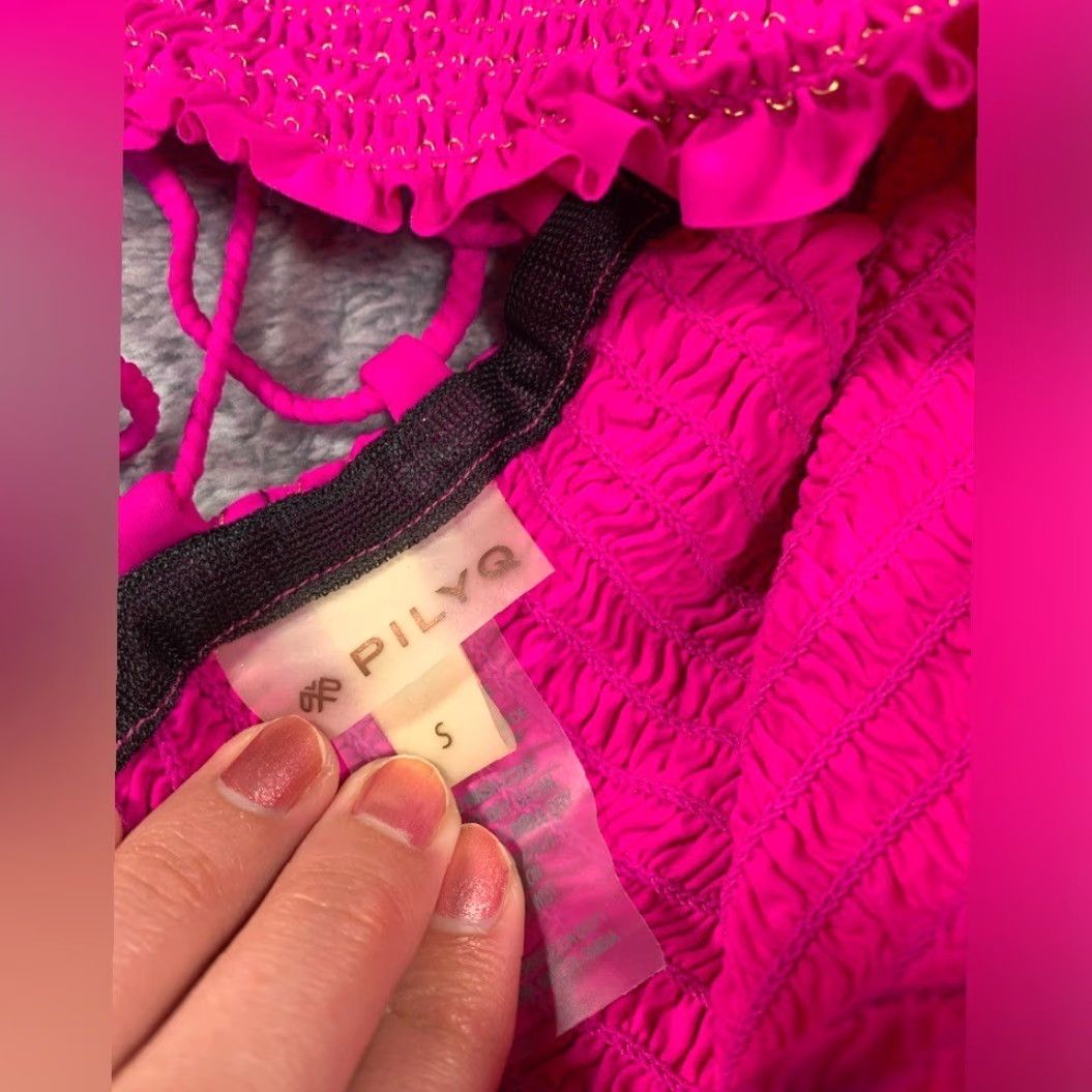 Swims PilyQ Swim Top Smocked Sleeves Fuschia Pink Small S Pink Women Bikini Top Size S / US 4 / IT 40 - 4 Thumbnail