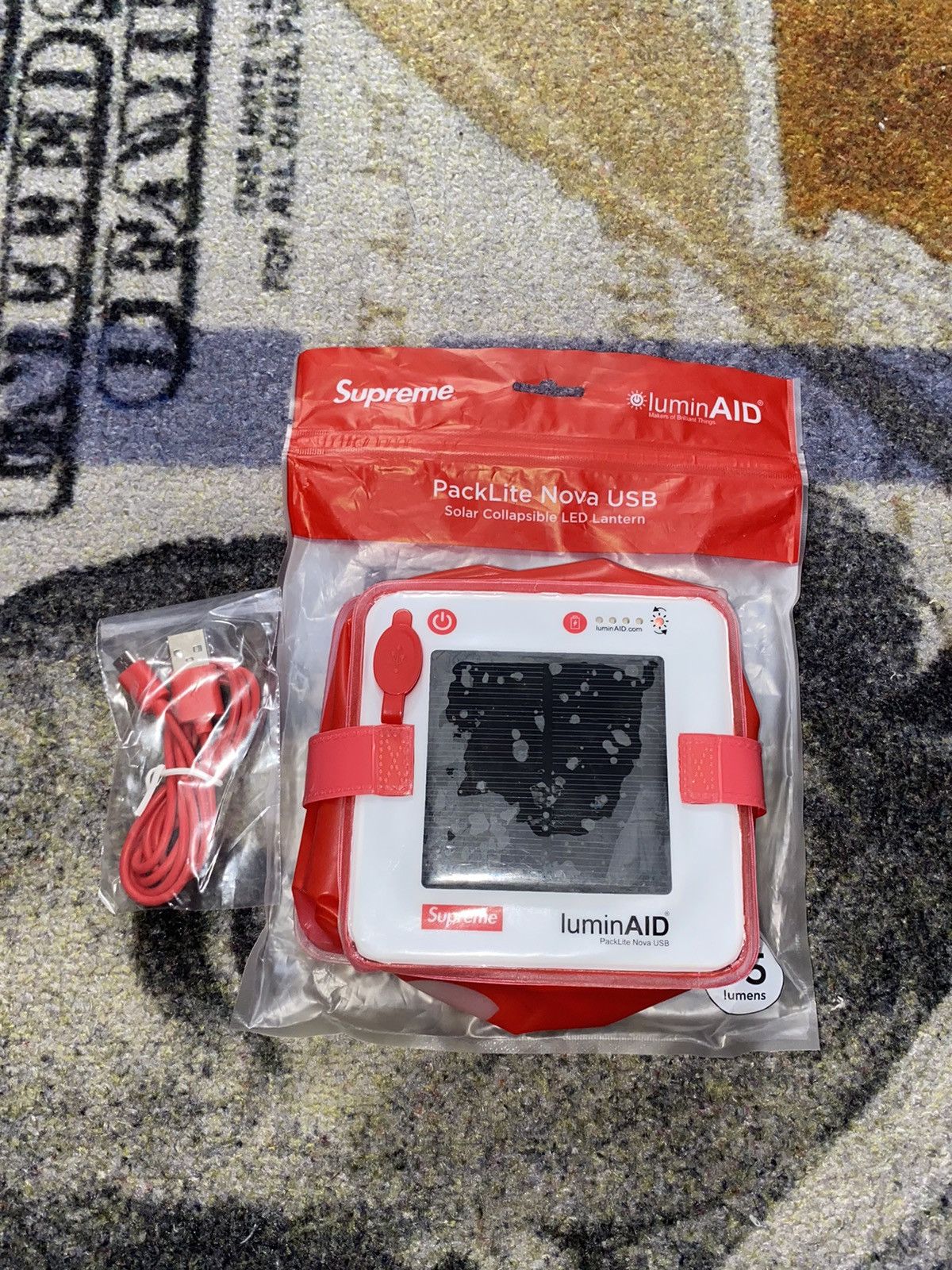 SUPREME LUMINAID PACKLITE NOVA USB SS18 2018 ACCESSORY BOX