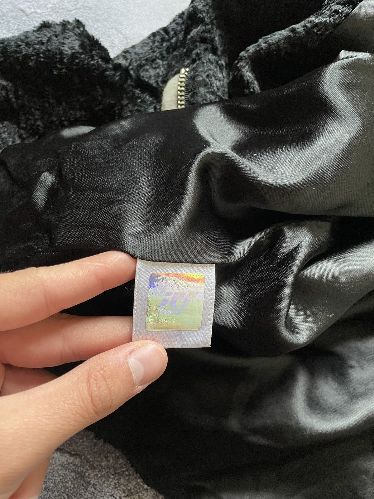 Versace Jeans Couture Vintage Gianni Versace Archival Faux Fur Cropped Jacket Rare Size S / US 4 / IT 40 - 11 Thumbnail