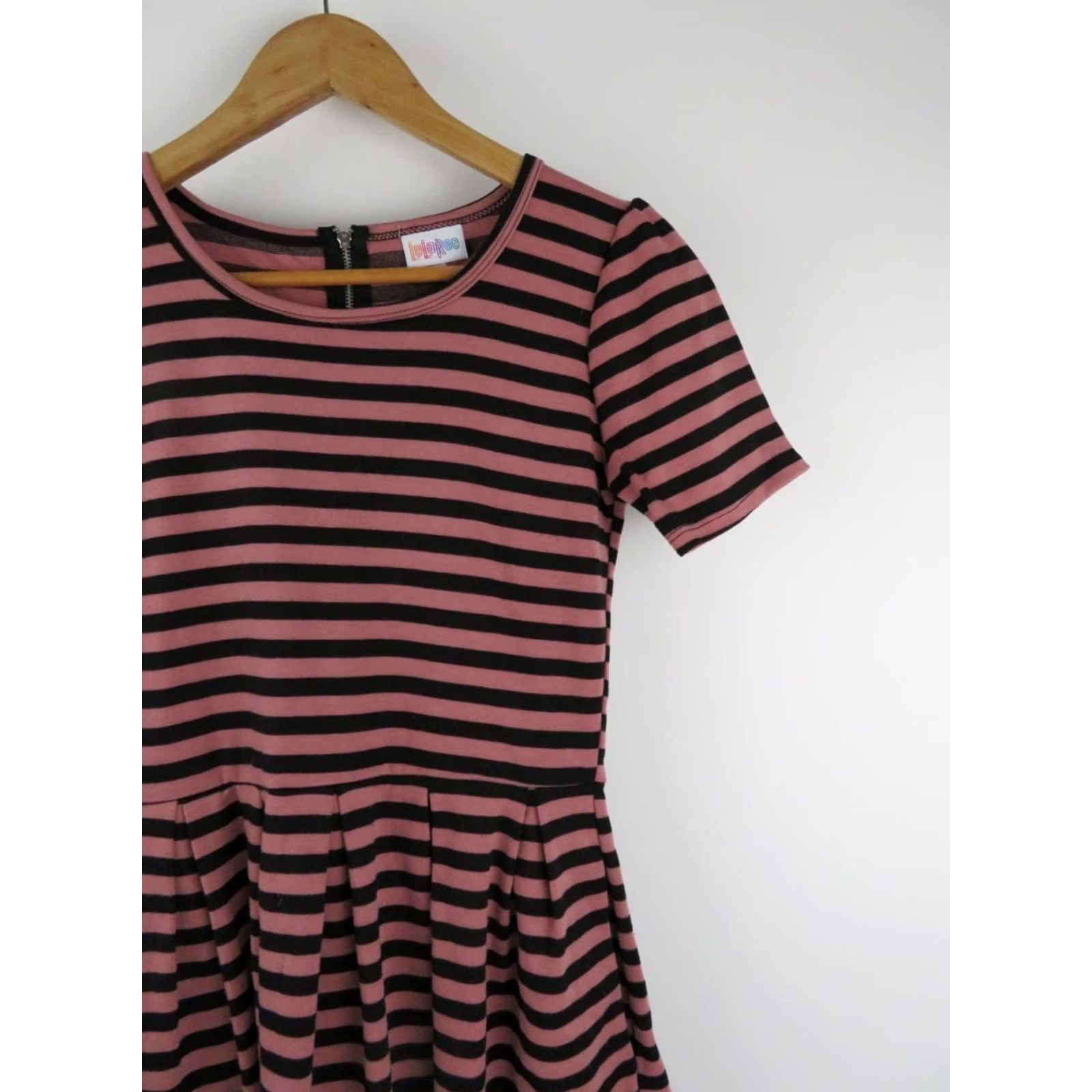 Vintage LuLaRoe Women's Amelia Dress XS Pink Brown Striped Fit & Flare A-Line Size XS / US 0-2 / IT 36-38 - 2 Thumbnail