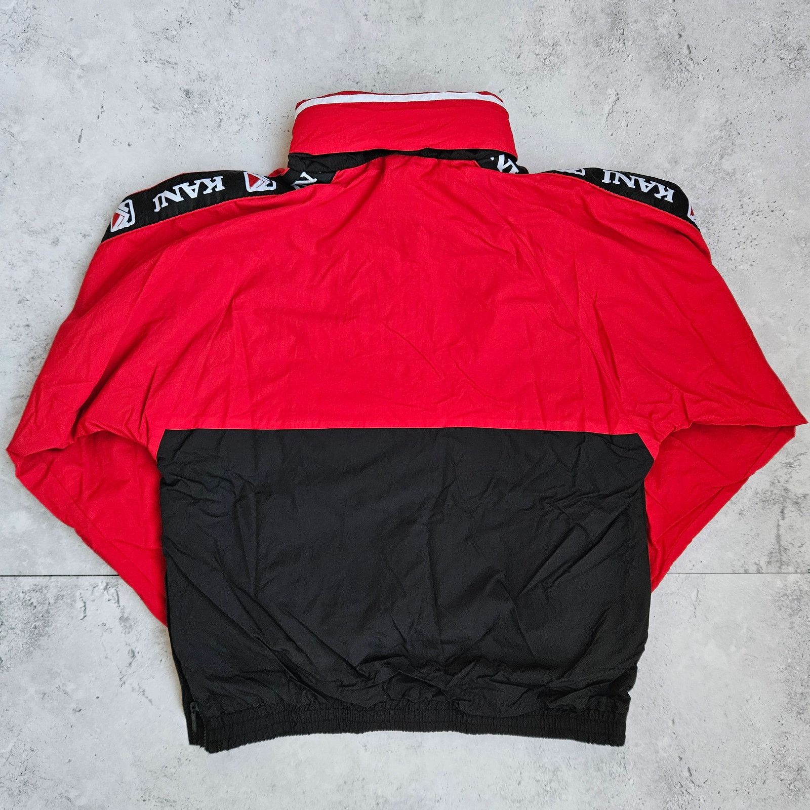 Karl Kani Vintage Karl Kani Windbreaker Jacket in Red Size US L / EU 52-54 / 3 - 6 Thumbnail