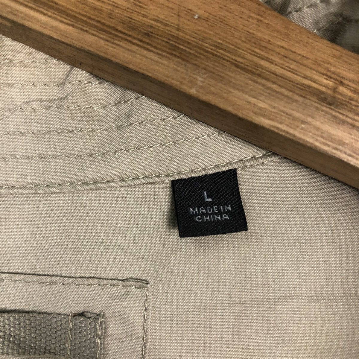 Japanese Brand Vintage Chore Jacket Multi Pocket Cargo Uniqlo Issey Miyake Size US L / EU 52-54 / 3 - 18 Thumbnail