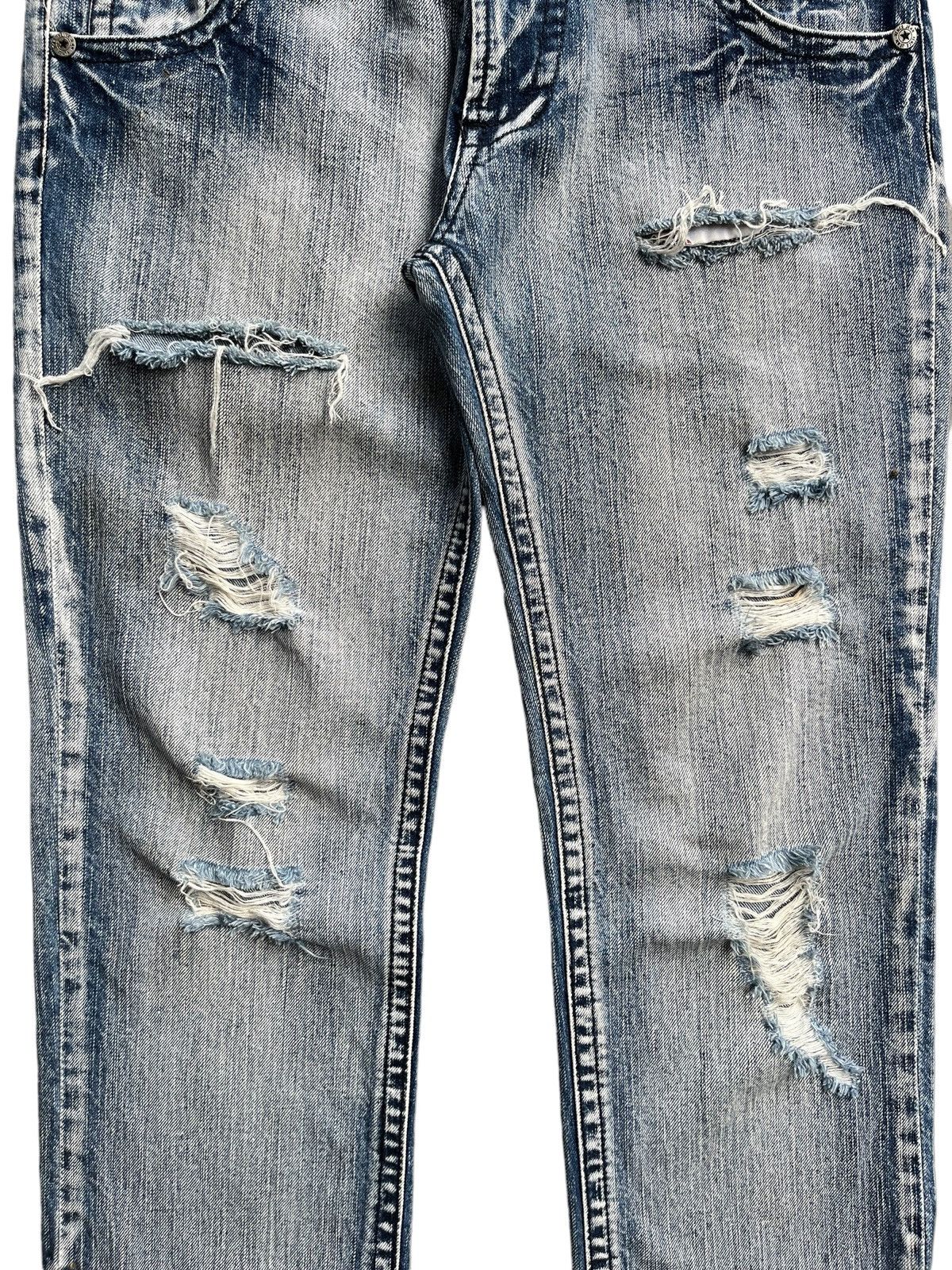 Japanese Brand Vintage Japanese Blue Way Distressed Sky Bomber Style Jean Size US 32 / EU 48 - 7 Thumbnail