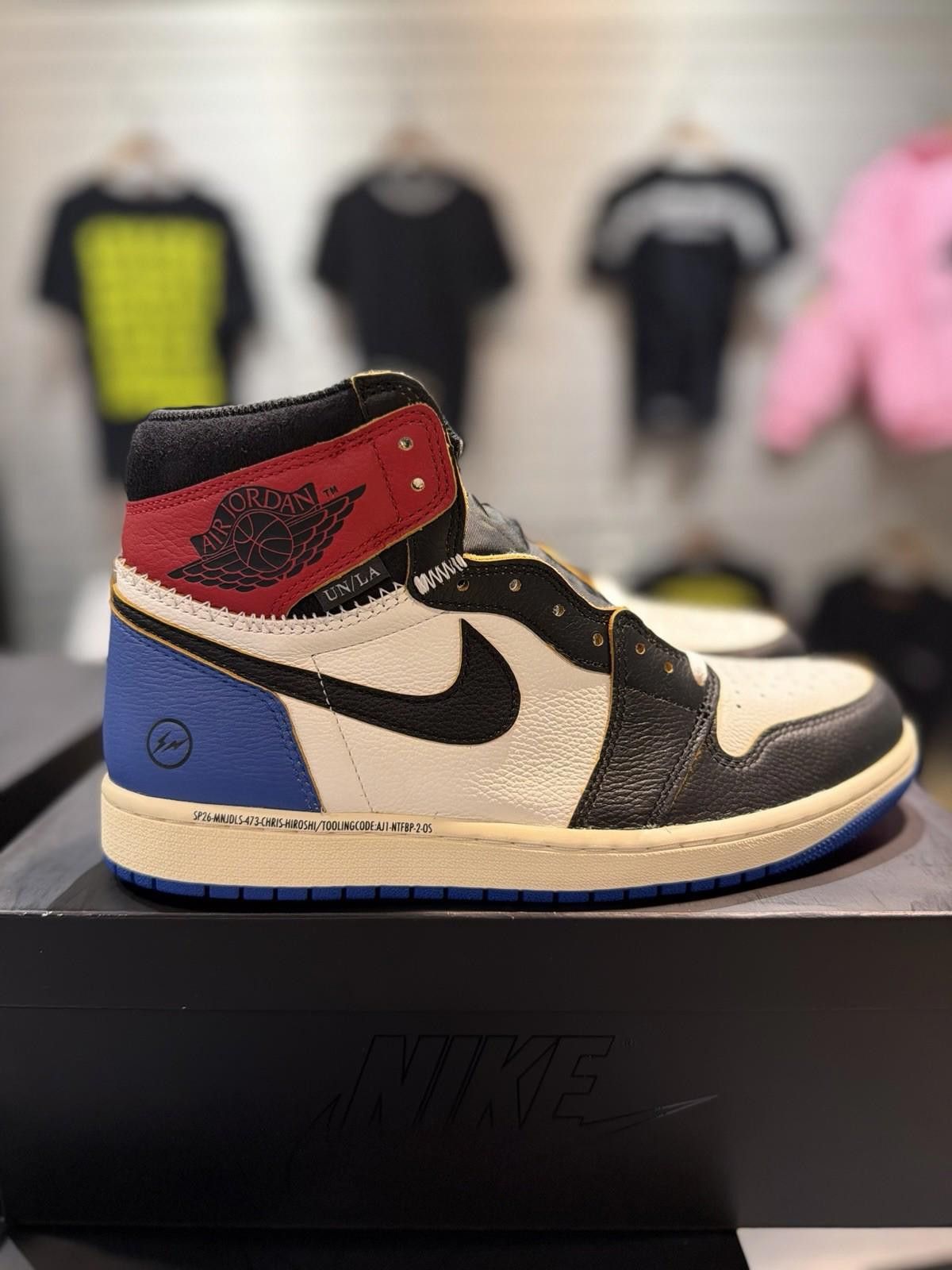 Jordan Brand Air Jordan 1 x Union x Fragment Black and Varsity Red 10 Size US 10 / EU 43 - 2 Thumbnail