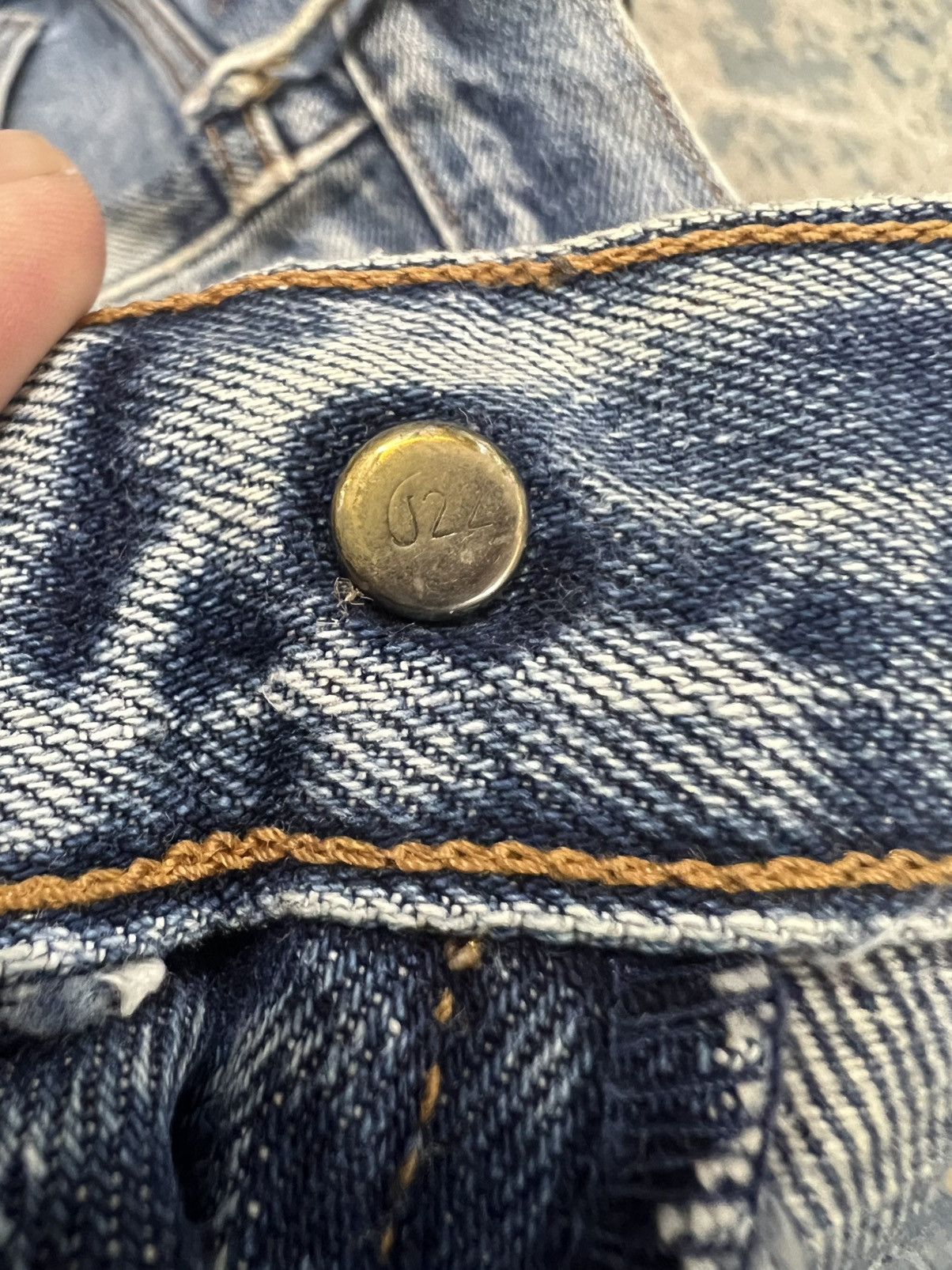 Levi's Vintage Levis 502 Big E Button J22 Distressed Denim Jeans Size US 30 / EU 46 - 8 Thumbnail