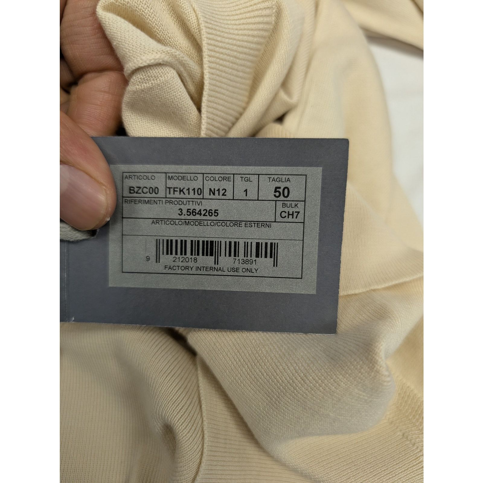 Tom Ford o1rshd1 Q:2 / Sweatshirt in Beige Size US M / EU 48-50 / 2 - 22 Thumbnail